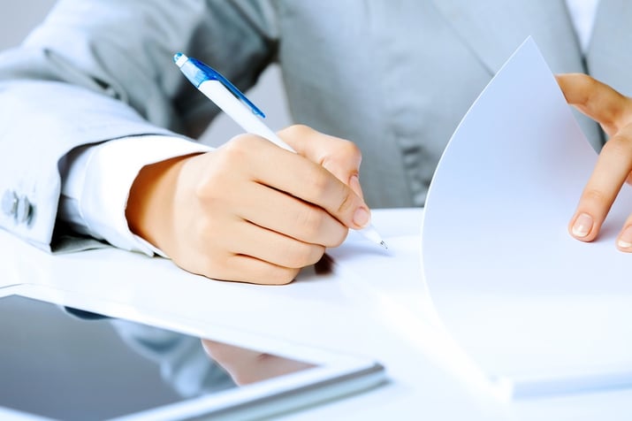 Les smarts contracts ou contrats intelligents : définition. Les smarts contracts ou contrats intelligents : définition.