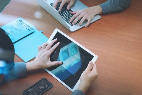 Quelques exemples de startups et de solutions Fintech Quelques exemples de startups et de solutions Fintech