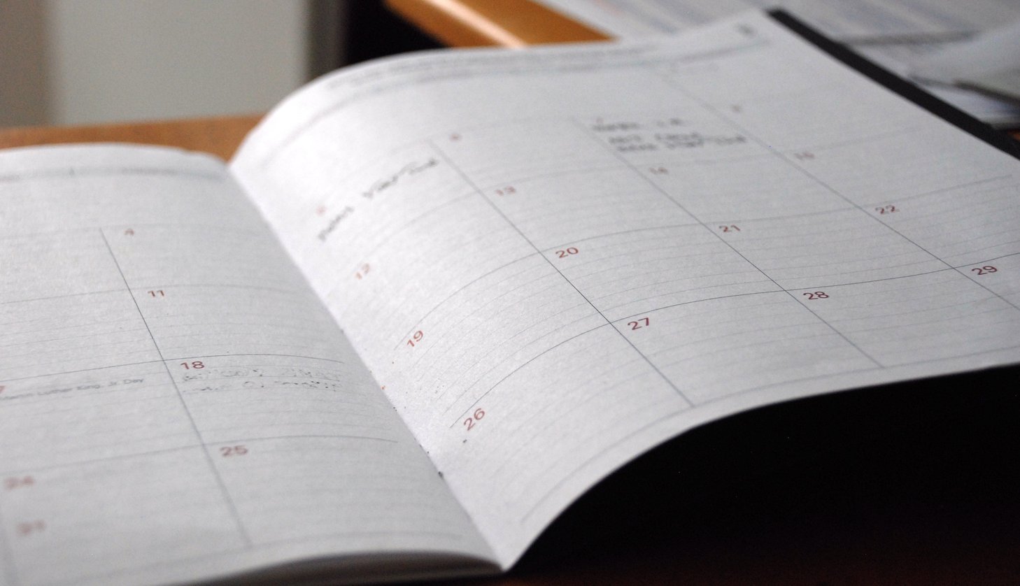 Établir un calendrier des différentes opérations comptables pour avoir un maximum de visibilité. Établir un calendrier des différentes opérations comptables pour avoir un maximum de visibilité.